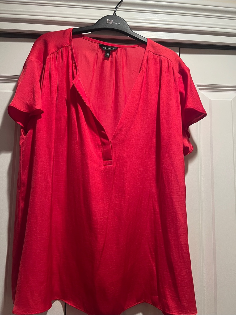 The Limited Bright Red V-Neck Short Sleeve Blouse